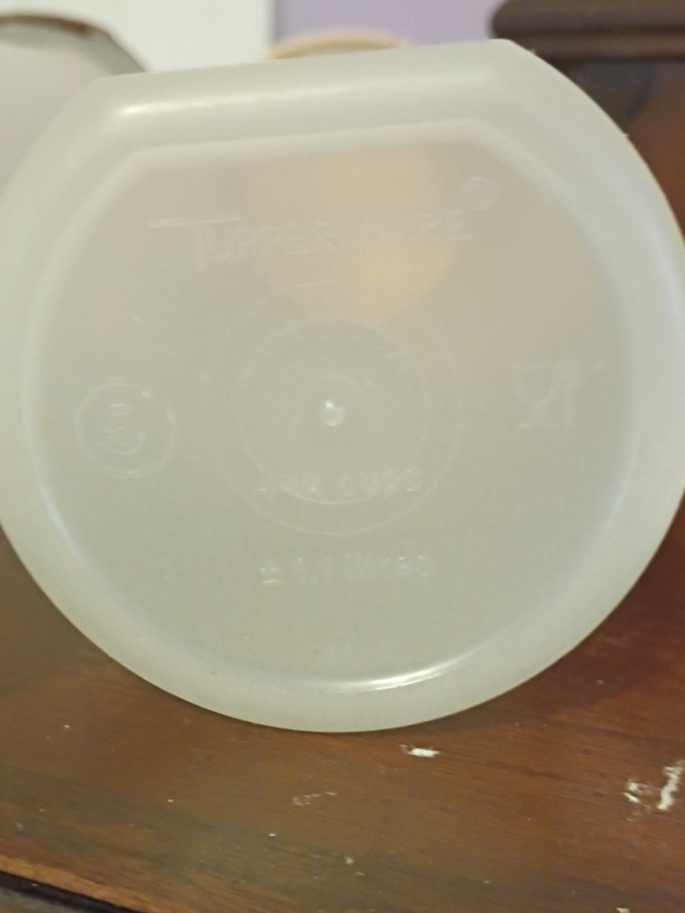 Two Tall Tupperware Spaghetti Containers - Picture 6 of 6